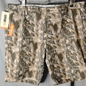 Dockers Camouflage Cargo Shorts - Green and Brown